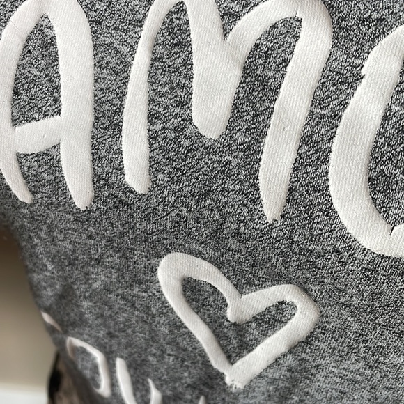 🌻3/$20 Divided by H&M crop top medium “L’amour Toujours” - Picture 3 of 5